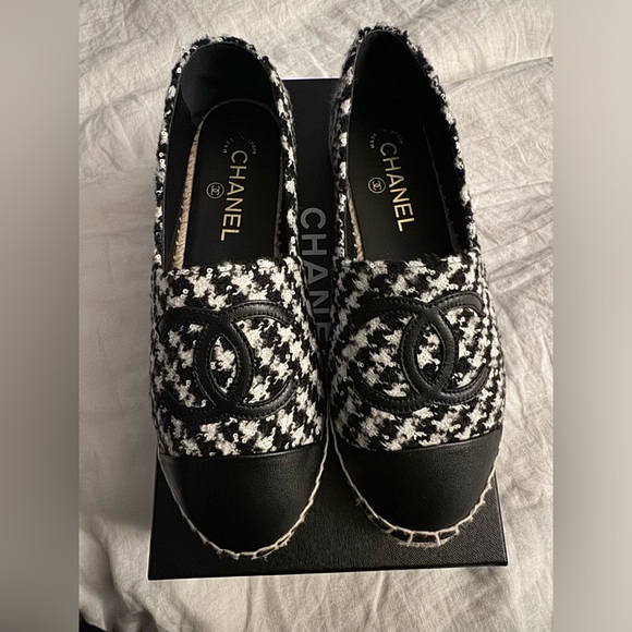 CHANEL Tweed and Sequin Espadrilles in Black and White - Picture 1 of 3
